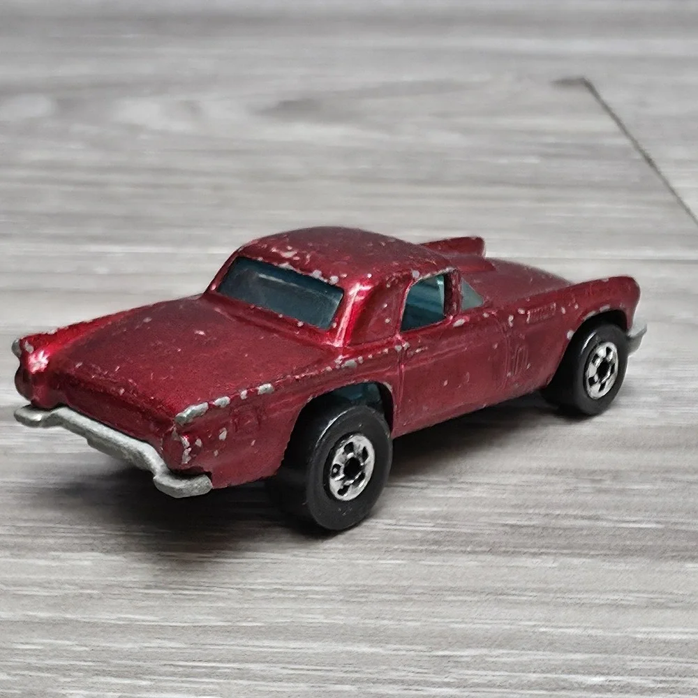 Hot Wheels 1981 - '57 T-Bird red - Malaysia